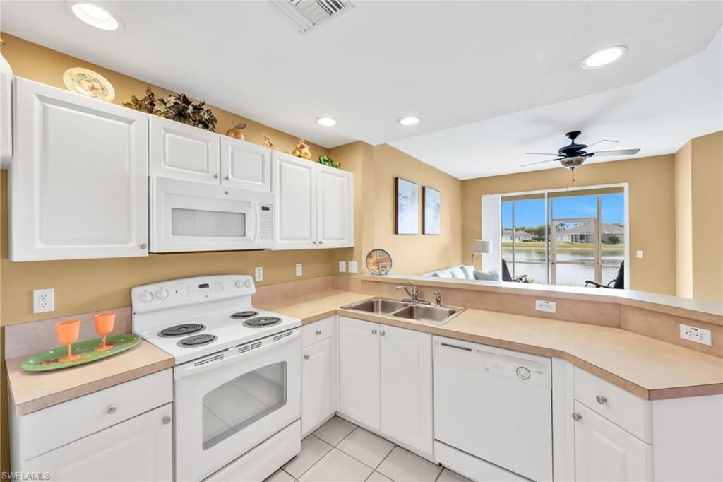 4256 Liron Ave, Unit 104, Fort Myers, FL 33916 Photo