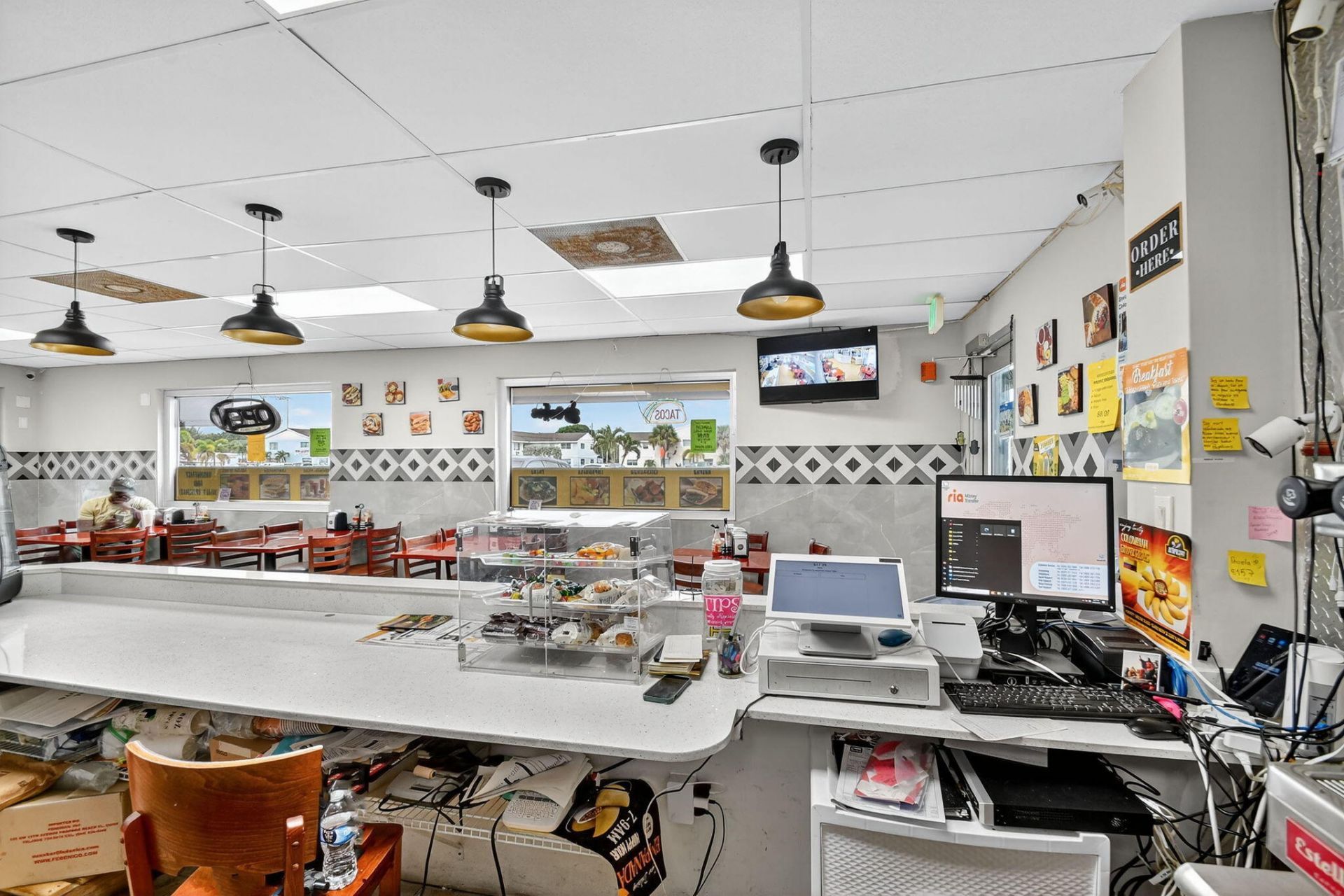 1541 W Blue Heron Boulevard, Riviera Beach, FL 33404 Photo