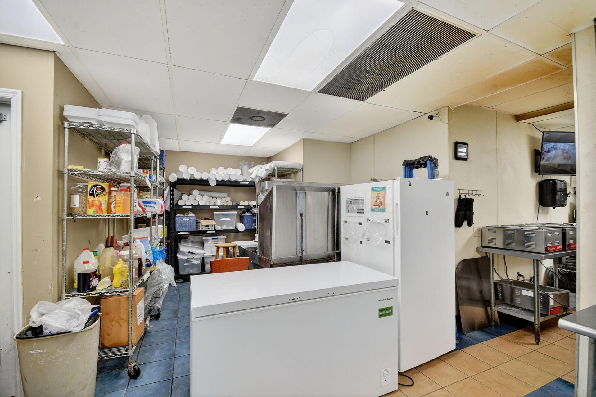 1541 W Blue Heron Boulevard, Riviera Beach, FL 33404 Photo