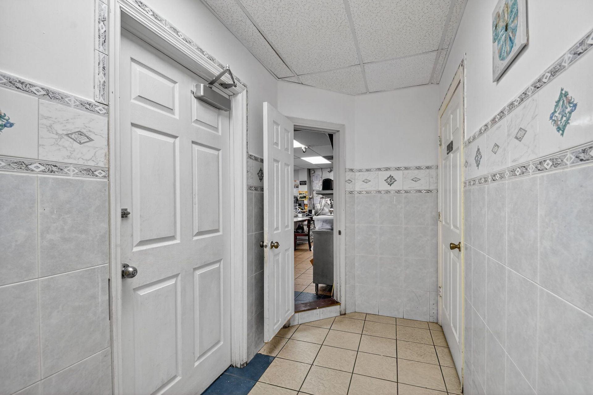 1541 W Blue Heron Boulevard, Riviera Beach, FL 33404 Photo