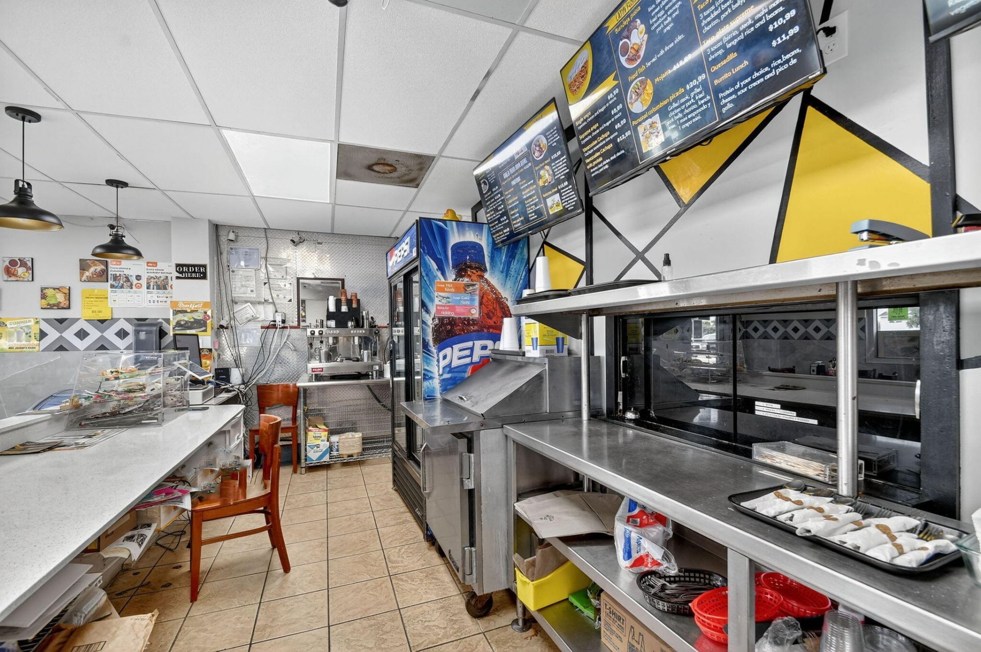 1541 W Blue Heron Boulevard, Riviera Beach, FL 33404 Photo