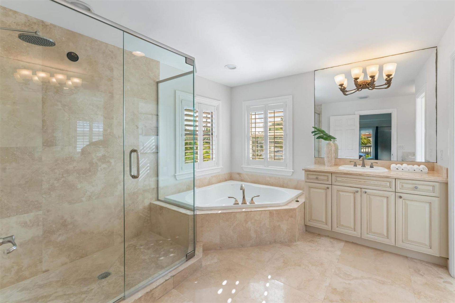 909 Mango Isle, Fort Lauderdale, FL 33315 Photo