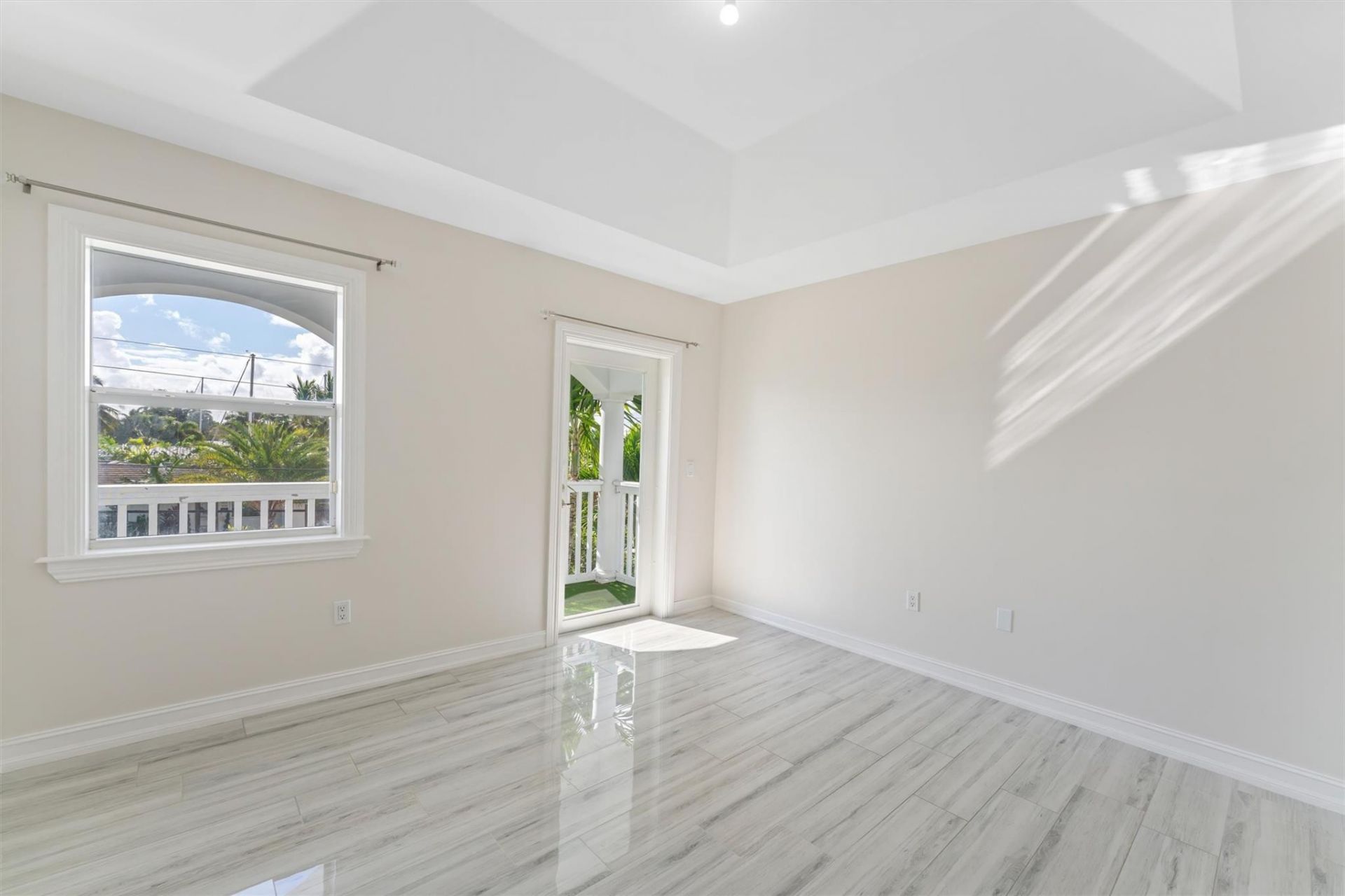 909 Mango Isle, Fort Lauderdale, FL 33315 Photo