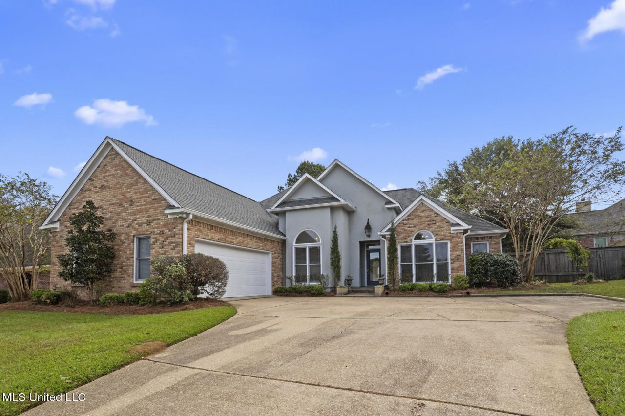 305 Golden Pond Drive, Madison, MS 39110 Main Photo