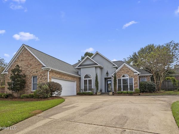 305 Golden Pond Drive, Madison, MS 39110