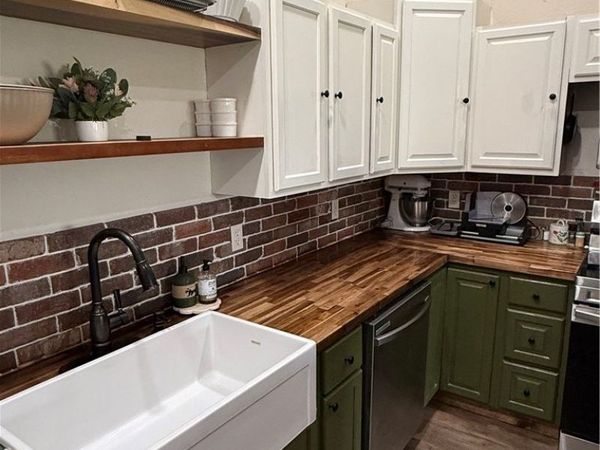 10689 103 Highway, Green Forest, AR 72638