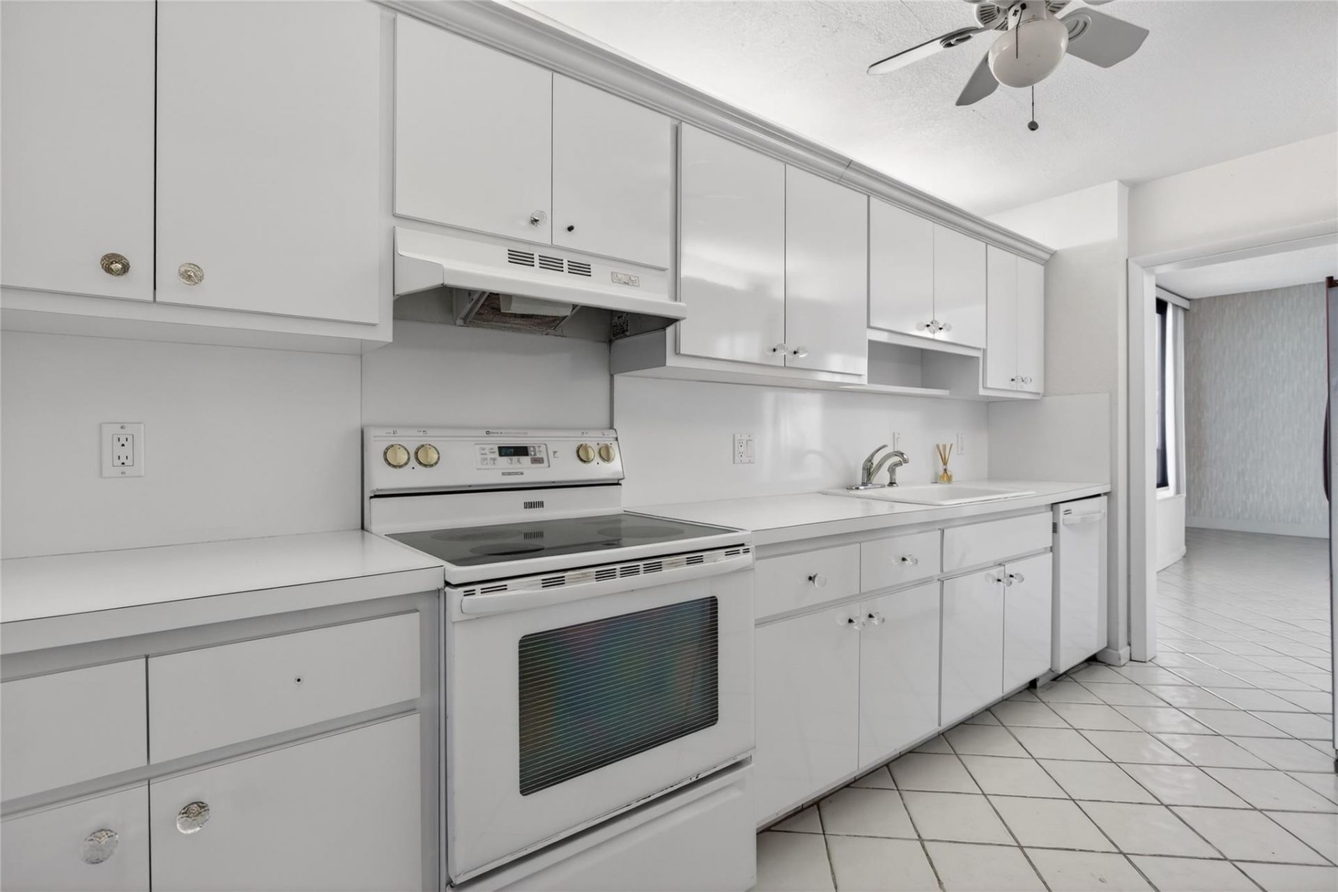 1401 S Ocean Boulevard, Unit 605, Pompano Beach, FL 33062 Photo