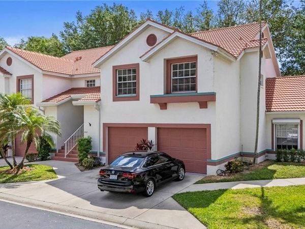 505 Windsor SQ, Unit 6-202, NAPLES, FL 34104