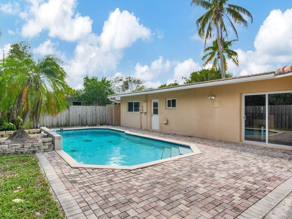 1300 NE 26th Avenue NE, Pompano Beach, FL 33062