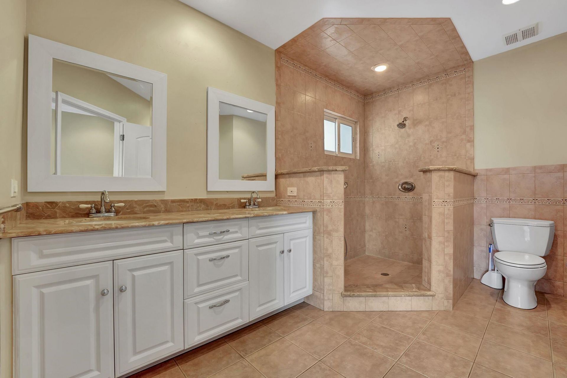 1300 NE 26th Avenue Ne, Pompano Beach, FL 33062 Photo