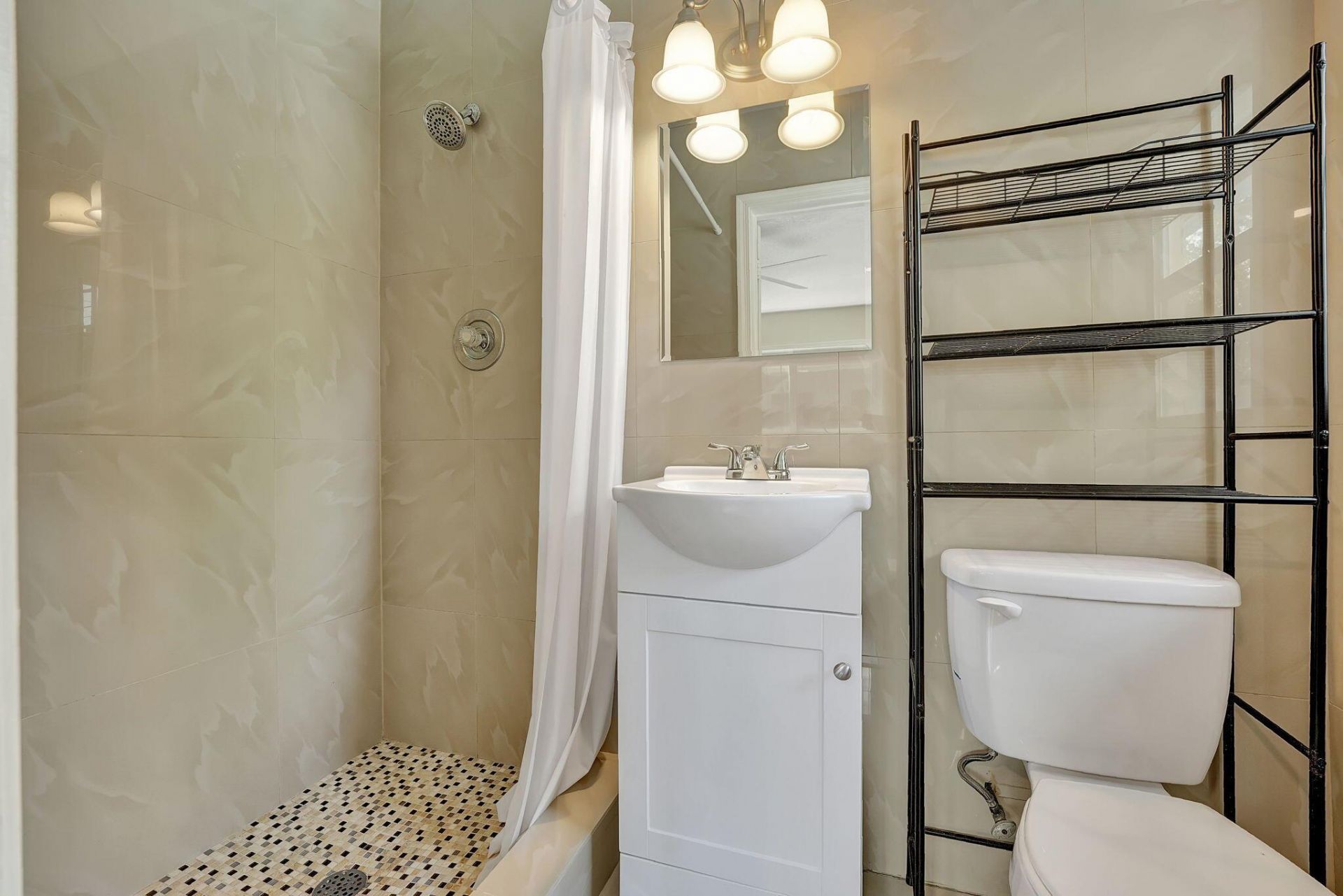 1300 NE 26th Avenue Ne, Pompano Beach, FL 33062 Photo