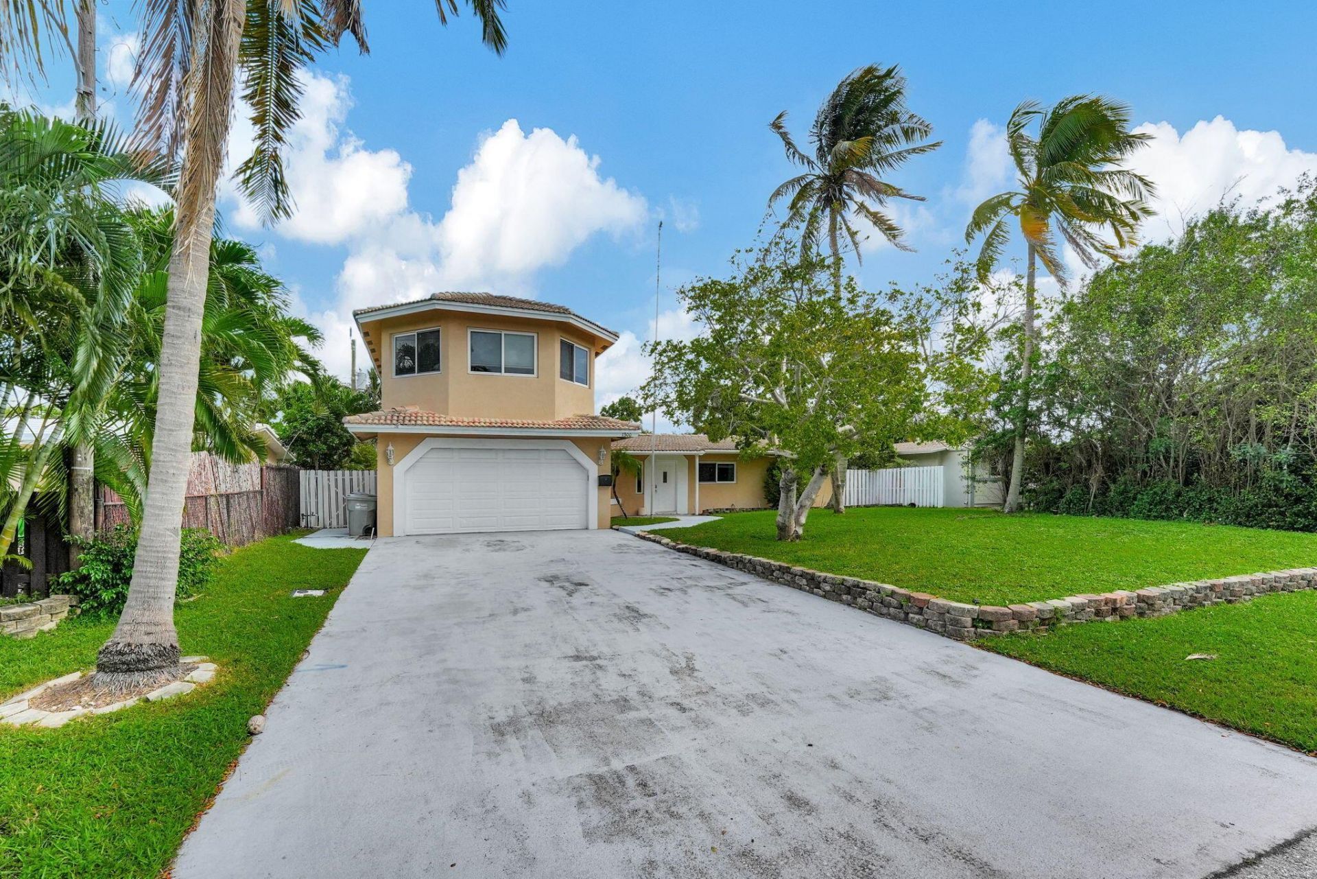 1300 NE 26th Avenue Ne, Pompano Beach, FL 33062 Photo