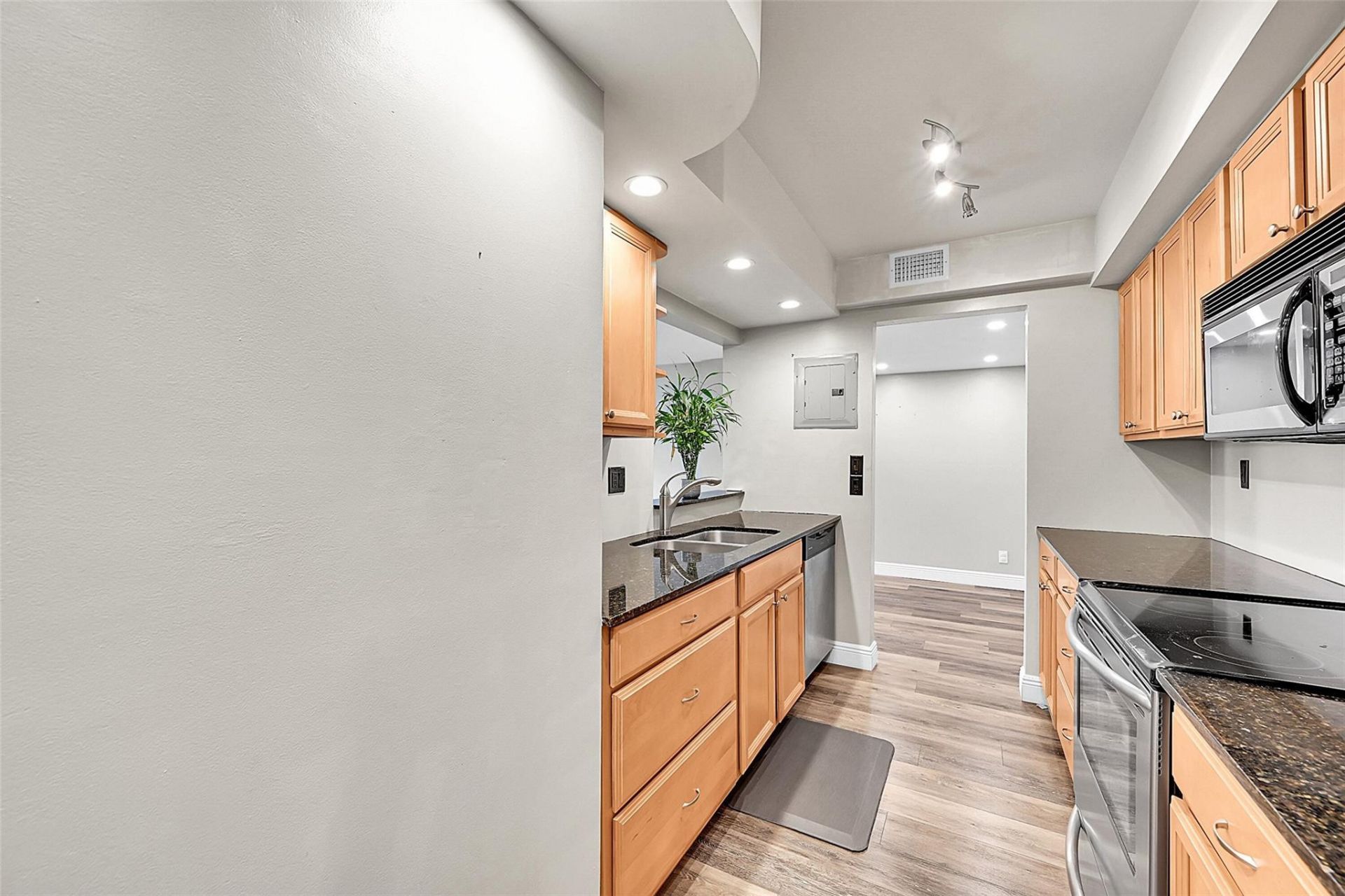 777 S Federal Highway, Unit Rp216, Pompano Beach, FL 33062 Photo