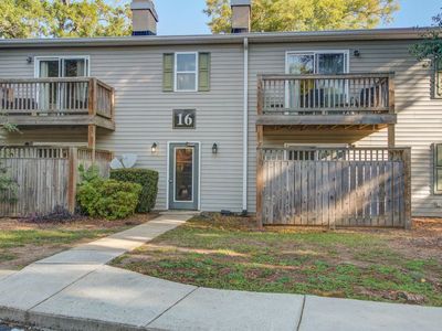 1402 Camp Road, Unit 16f, Charleston, SC 29412