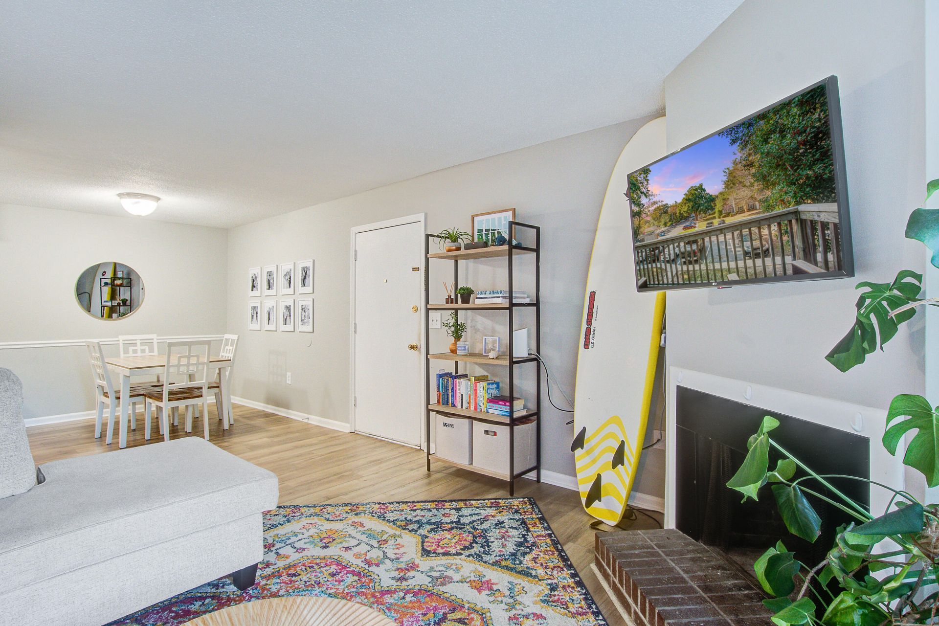 1402 Camp Road Photo 16