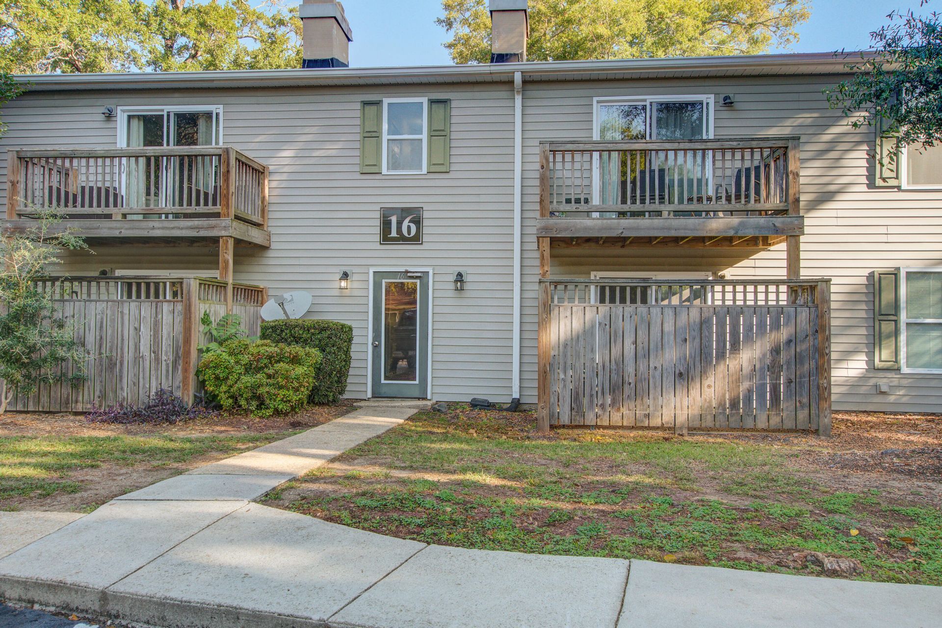 1402 Camp Road Photo 19