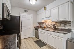 1402 Camp Road photo 4