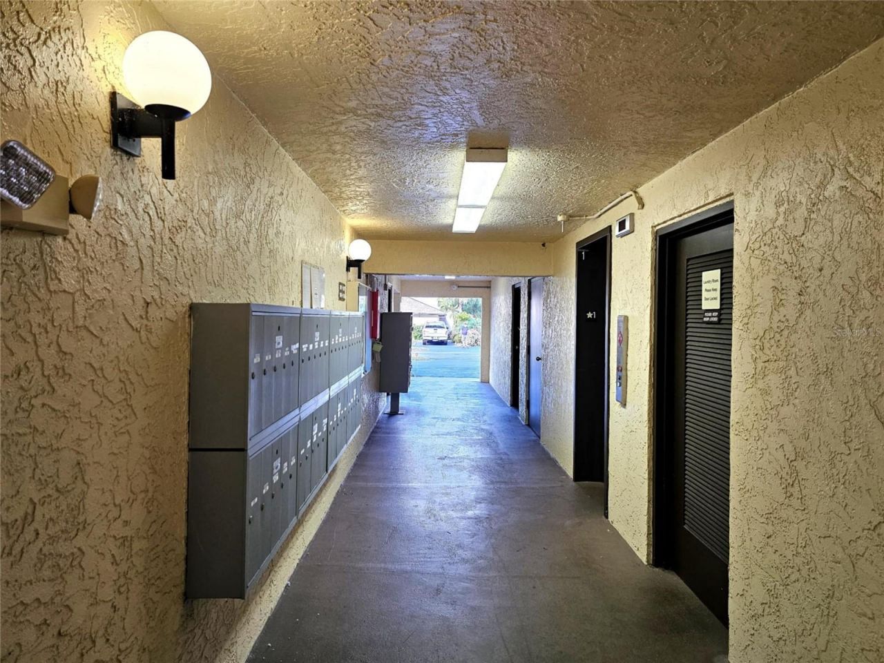 425 30th Avenue W, Unit C206, Bradenton, FL 34205 Photo