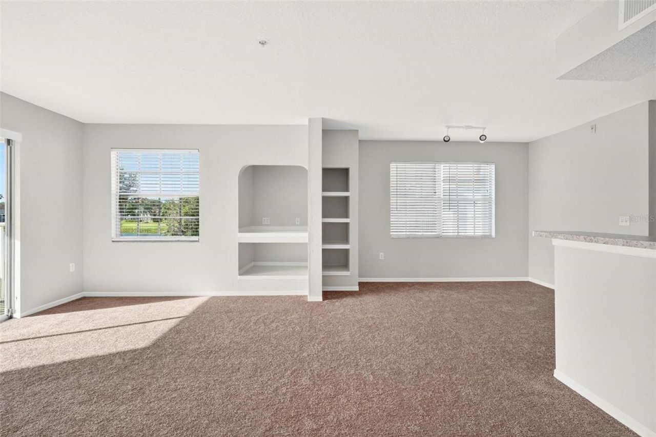 13917 Fairway Island Drive, Unit 928, Orlando, FL 32837 Photo