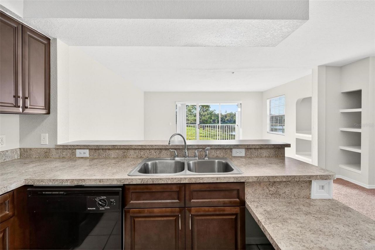 13917 Fairway Island Drive, Unit 928, Orlando, FL 32837 Photo