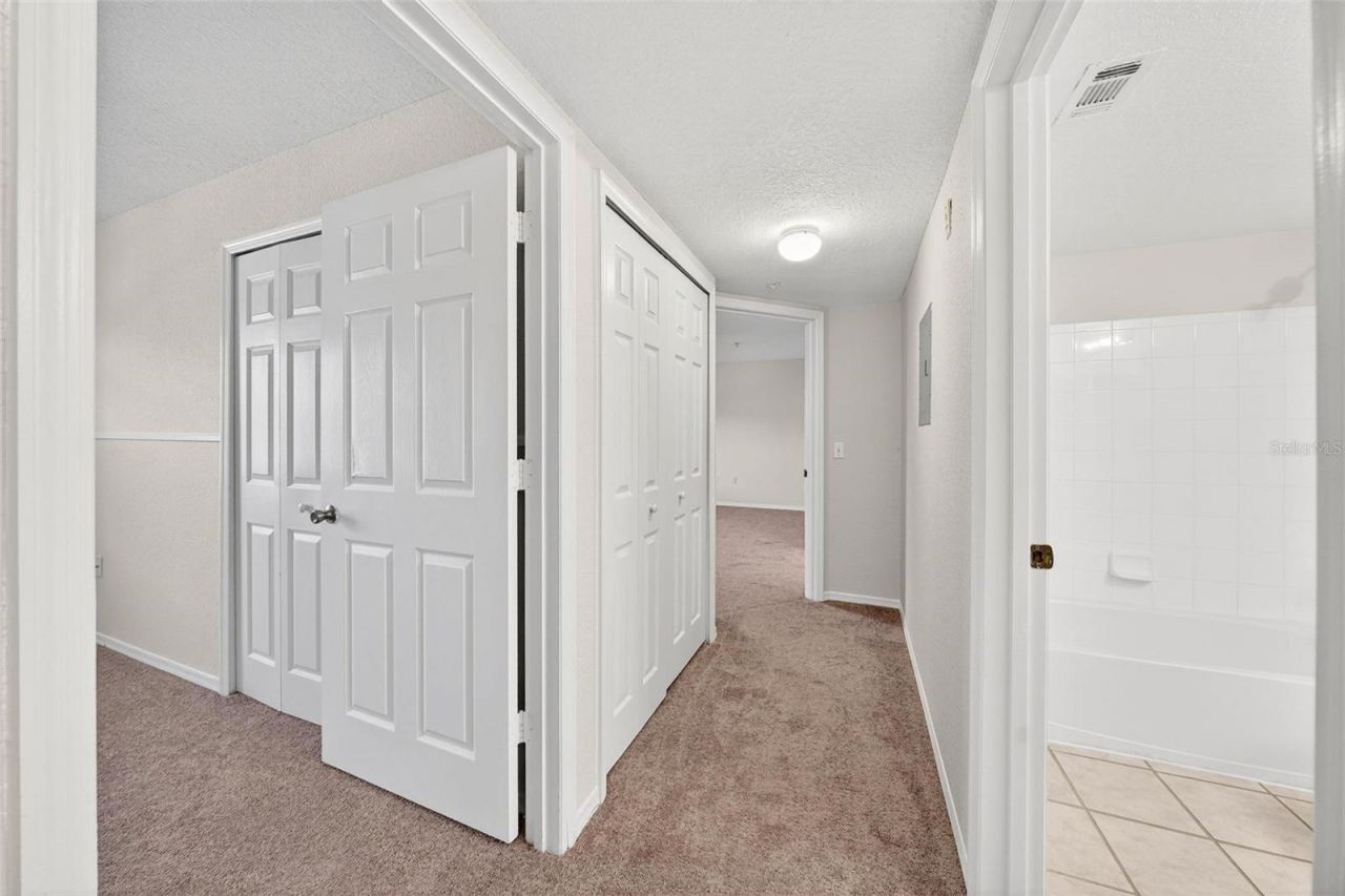 13917 Fairway Island Drive, Unit 928, Orlando, FL 32837 Photo