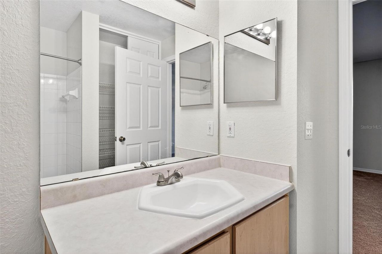 13917 Fairway Island Drive, Unit 928, Orlando, FL 32837 Photo