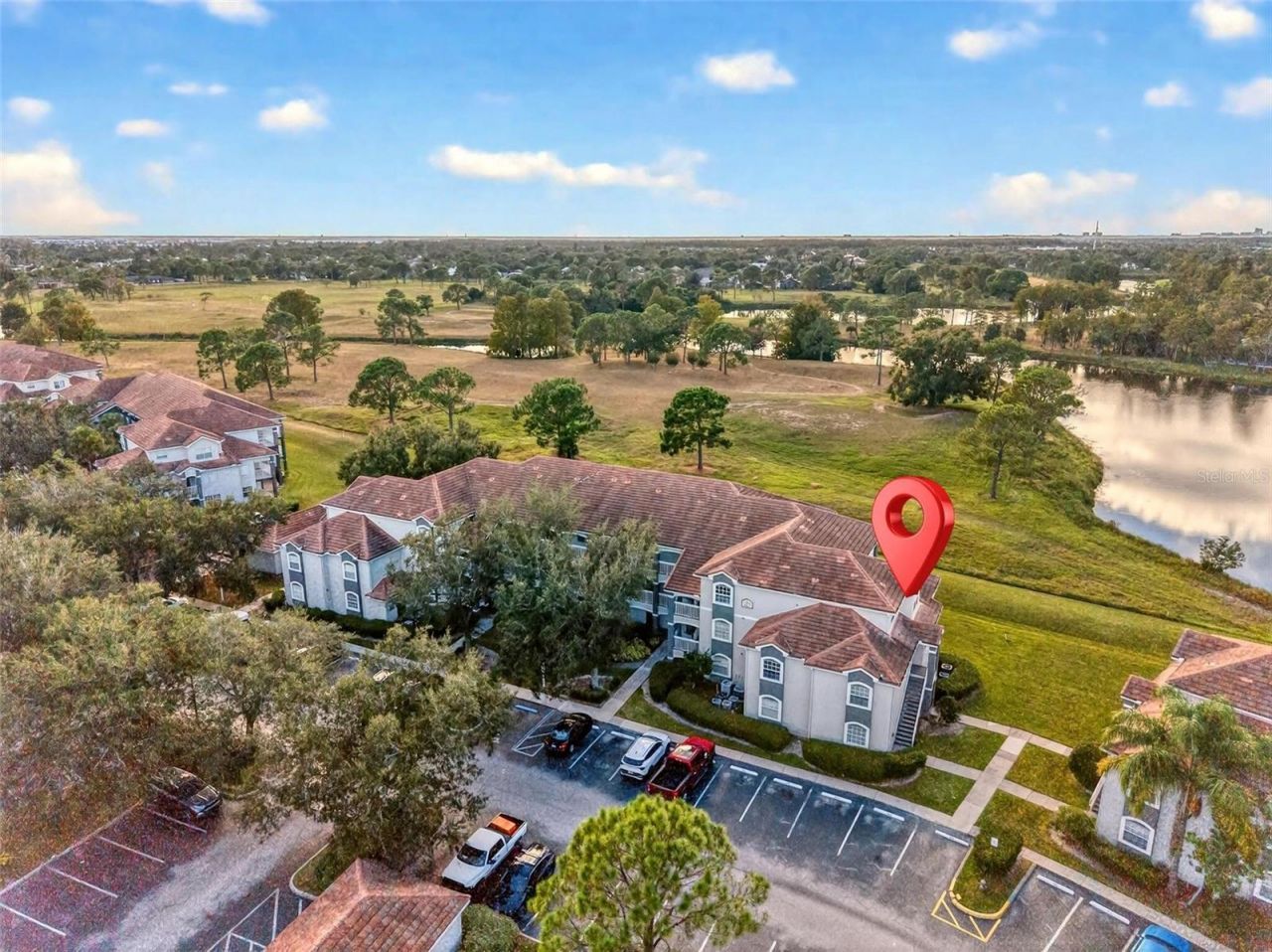 13917 Fairway Island Drive, Unit 928, Orlando, FL 32837 Photo