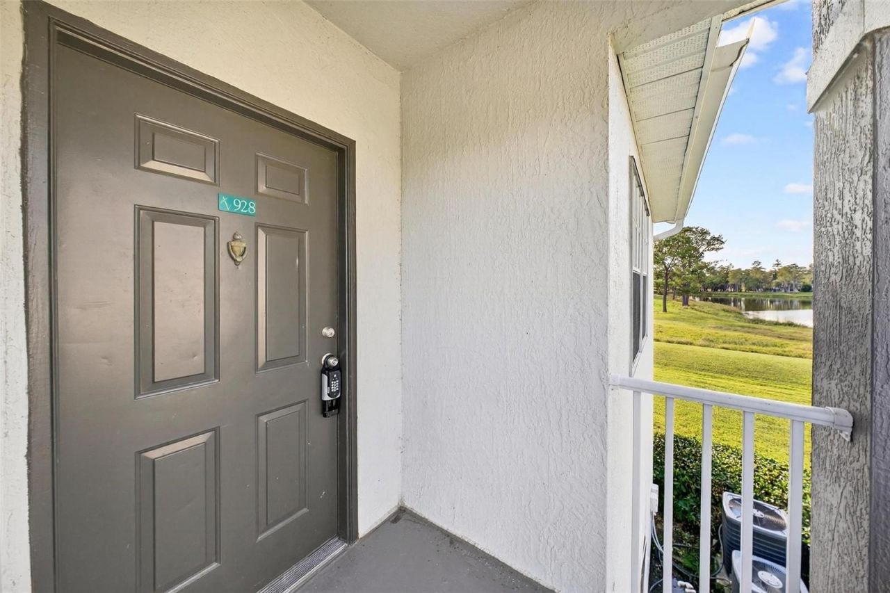 13917 Fairway Island Drive, Unit 928, Orlando, FL 32837 Photo