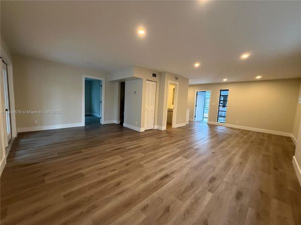 126 NE 19th Ave, Unit 1, Pompano Beach, FL 33060