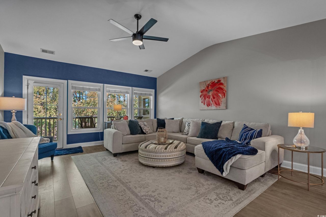 2450 Marsh Glen Dr. Photo 10