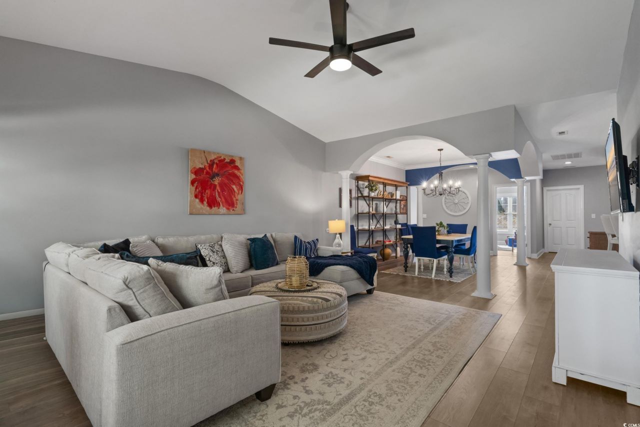 2450 Marsh Glen Dr. Photo 9