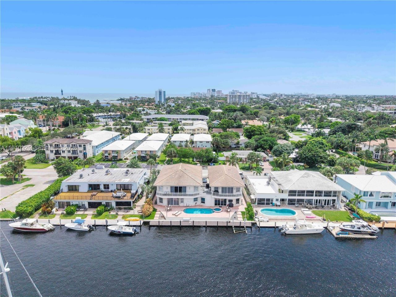 2737 NE 28th Ct, Unit 1, Lighthouse Point, FL 33064 Photo