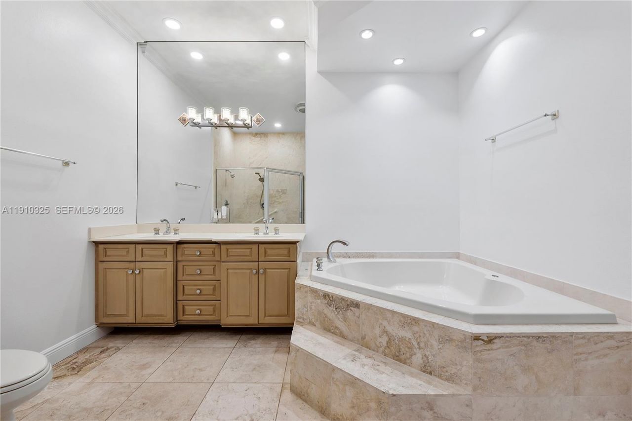 2737 NE 28th Ct, Unit 1, Lighthouse Point, FL 33064 Photo