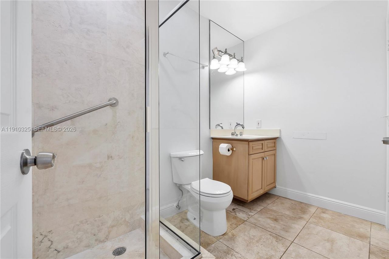 2737 NE 28th Ct, Unit 1, Lighthouse Point, FL 33064 Photo