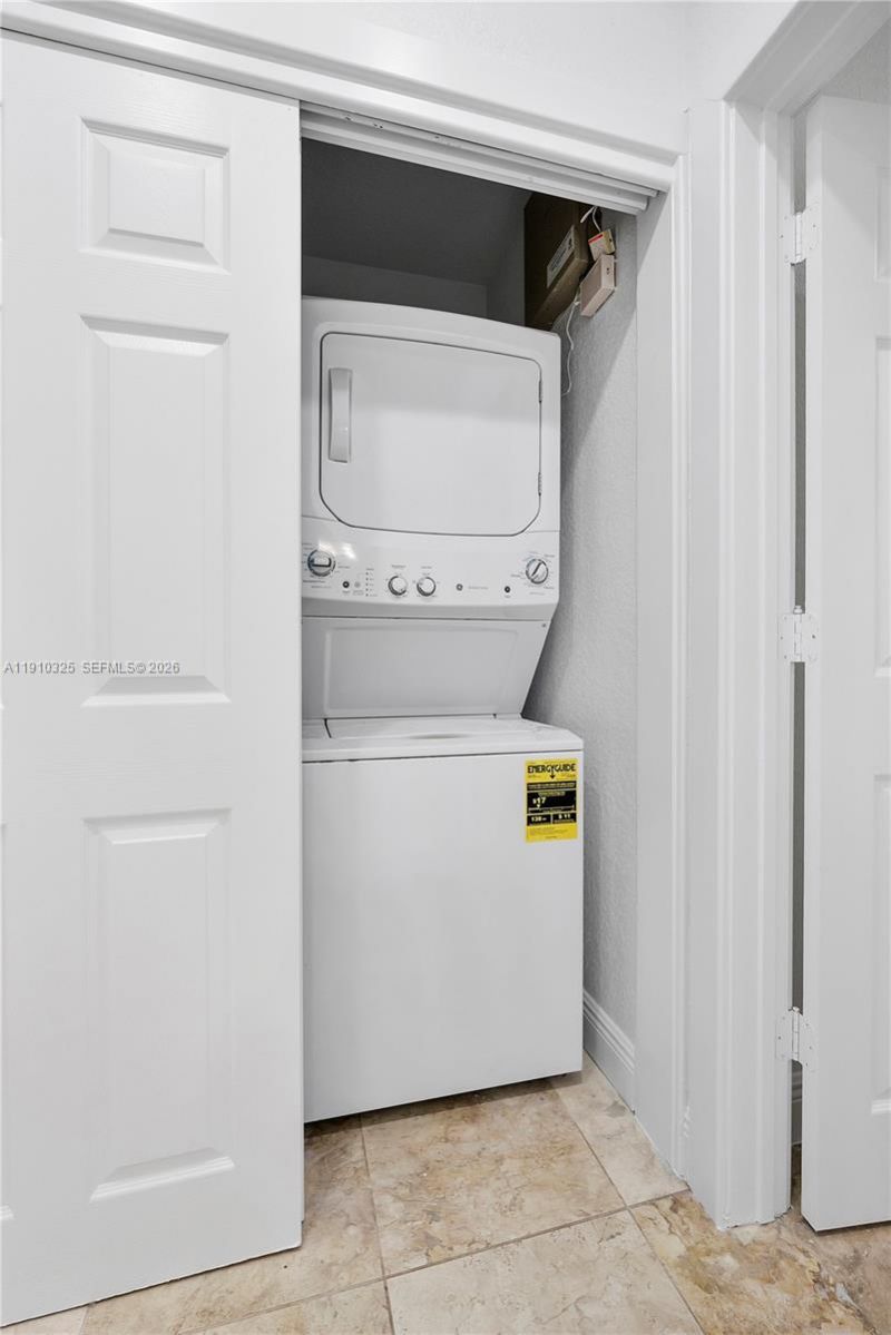 2737 NE 28th Ct, Unit 1, Lighthouse Point, FL 33064 Photo