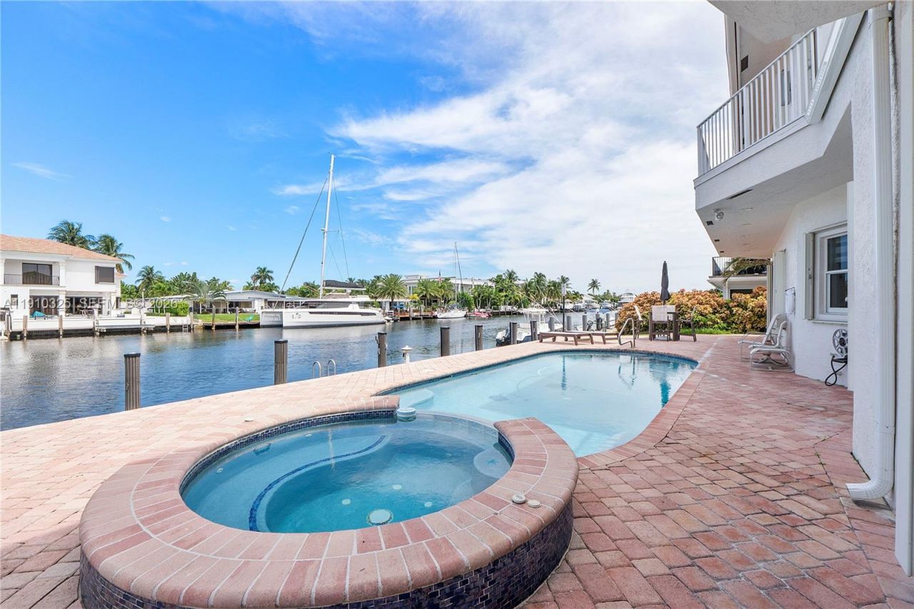 2737 NE 28th Ct, Unit 1, Lighthouse Point, FL 33064 Photo