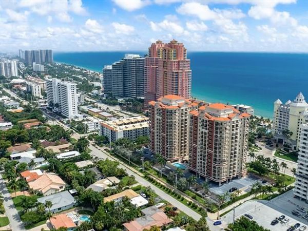 2011 N Ocean Blvd, Unit 302, Fort Lauderdale, FL 33305