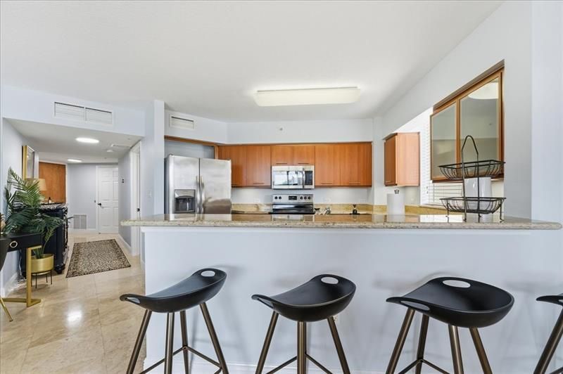 2011 N Ocean Blvd, Unit 302, Fort Lauderdale, FL 33305 Photo