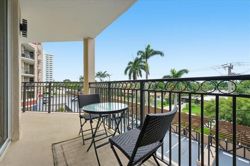 2011 N Ocean Blvd, Unit 302, Fort Lauderdale, FL 33305 Photo