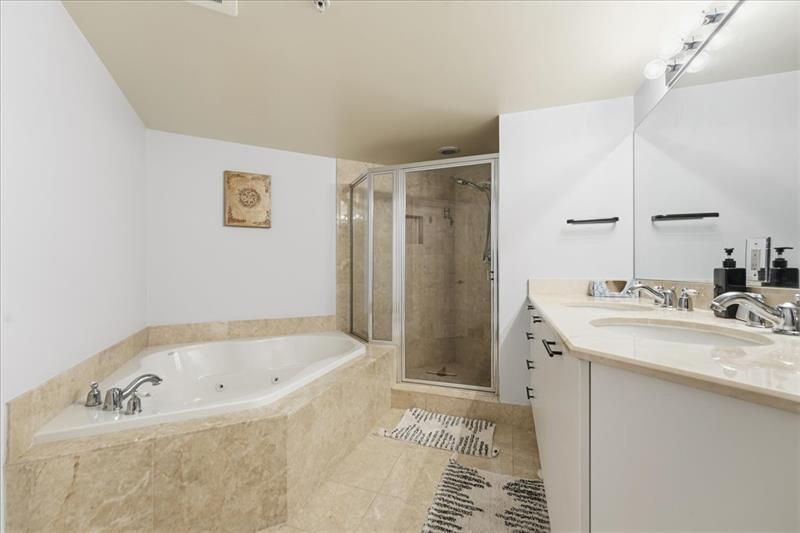 2011 N Ocean Blvd, Unit 302, Fort Lauderdale, FL 33305 Photo