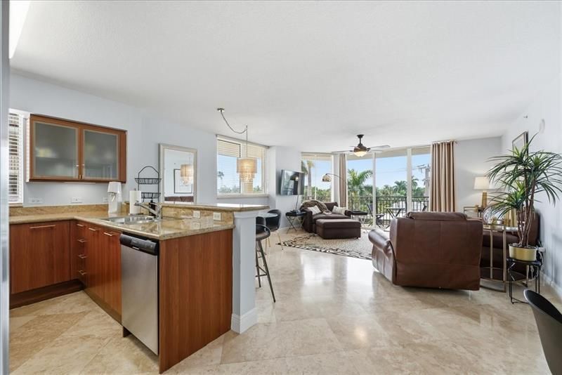 2011 N Ocean Blvd, Unit 302, Fort Lauderdale, FL 33305 Photo