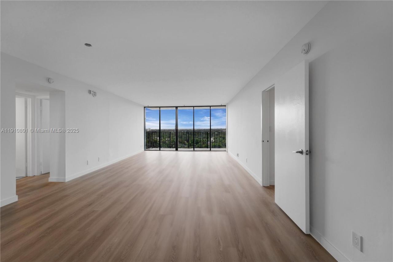 780 NE 69th St, Unit 1004, Miami, FL 33138 Photo