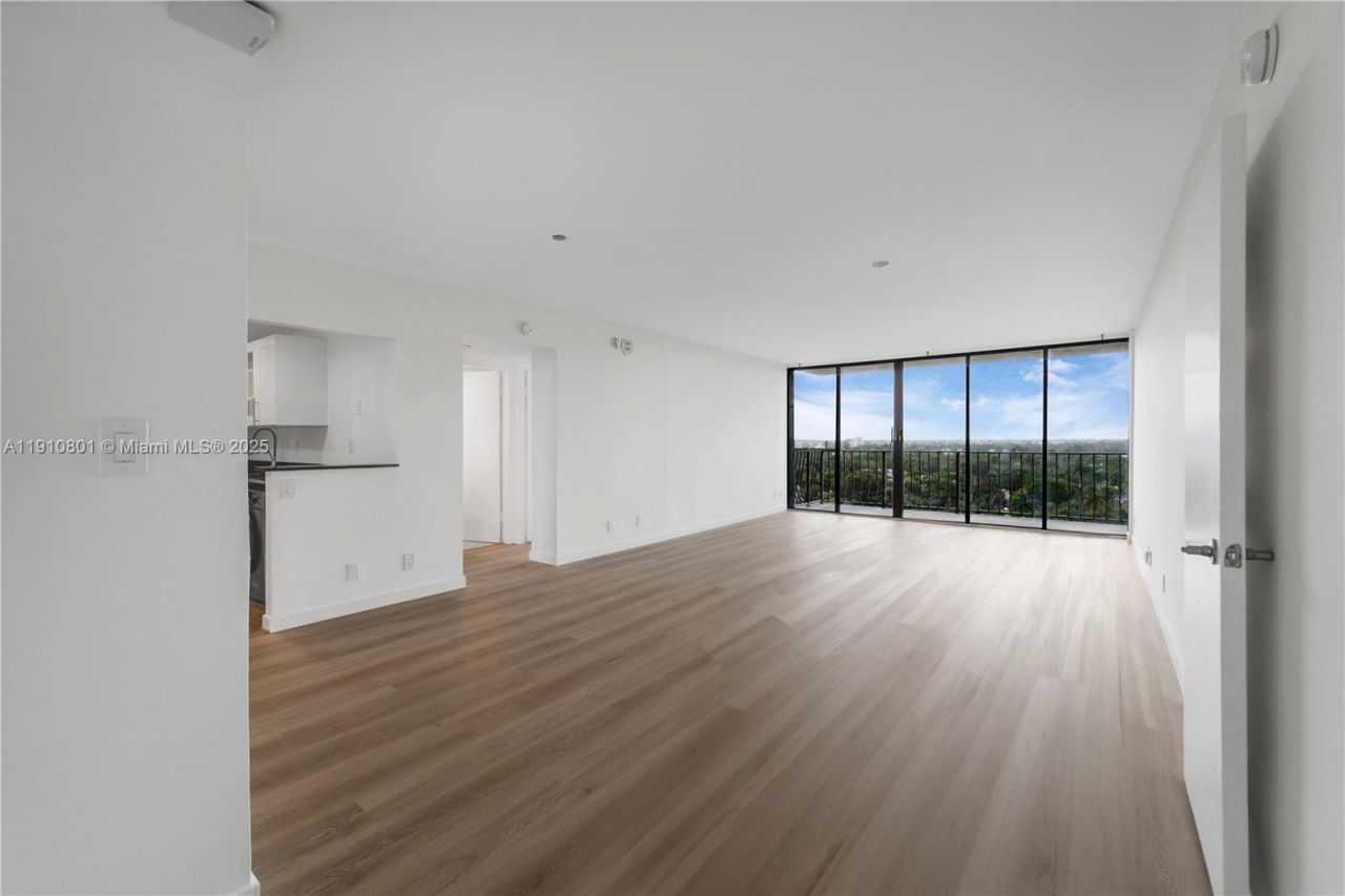 780 NE 69th St, Unit 1004, Miami, FL 33138 Photo