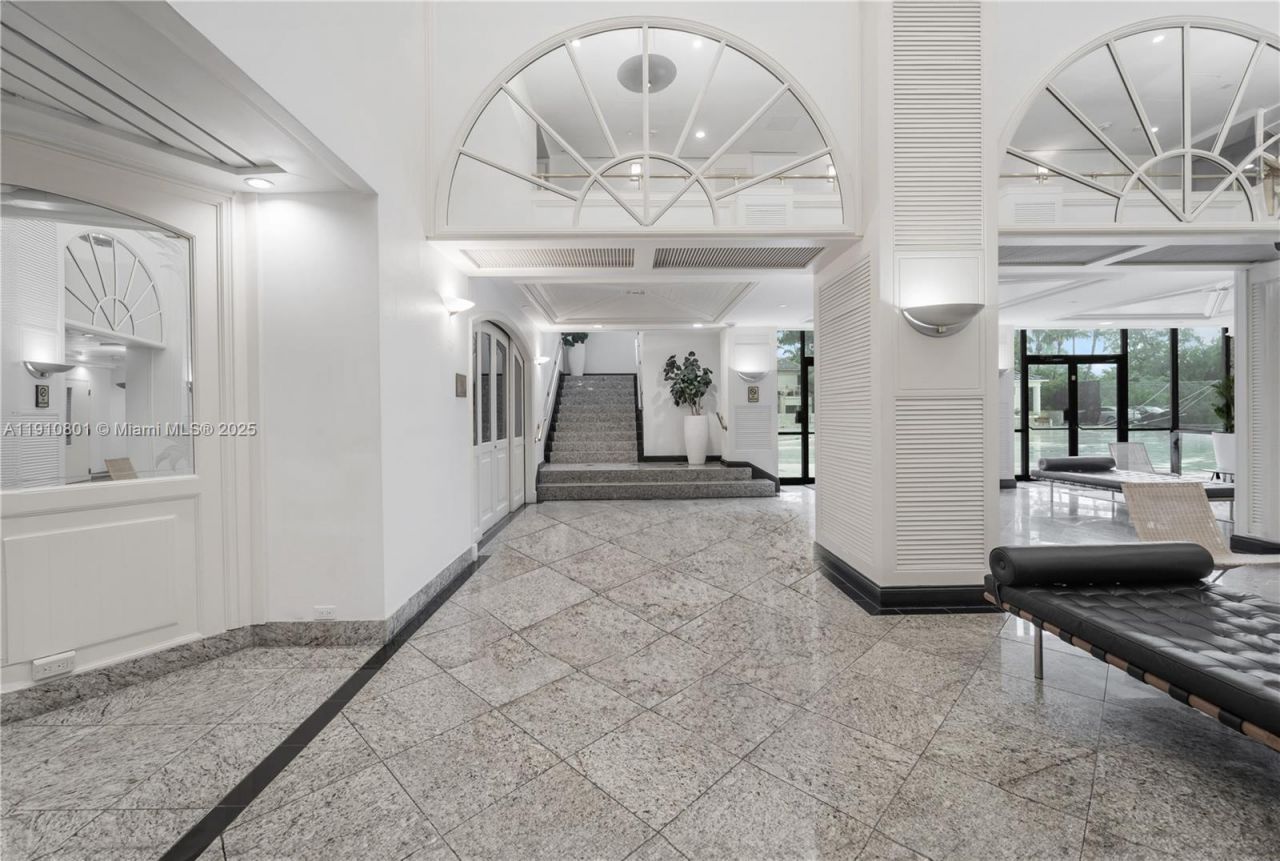 780 NE 69th St, Unit 1004, Miami, FL 33138 Photo