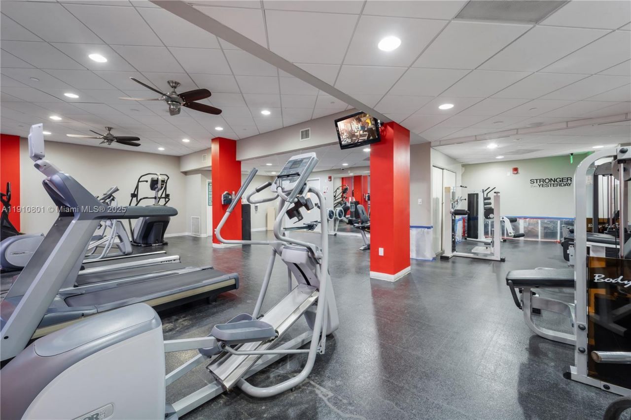 780 NE 69th St, Unit 1004, Miami, FL 33138 Photo