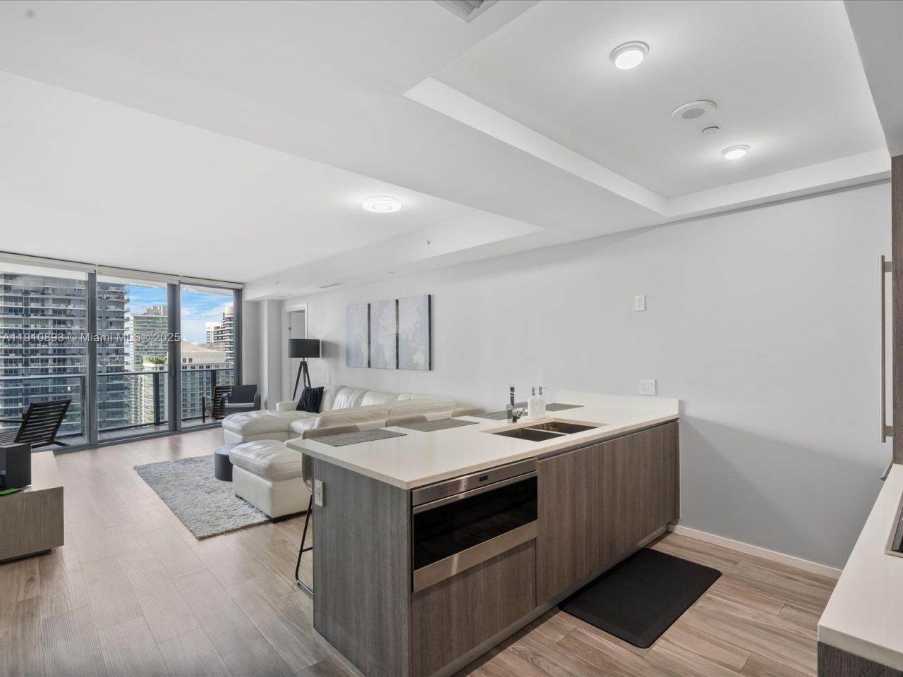 801 S Miami Ave, Unit 4402, Miami, FL 33130 Photo