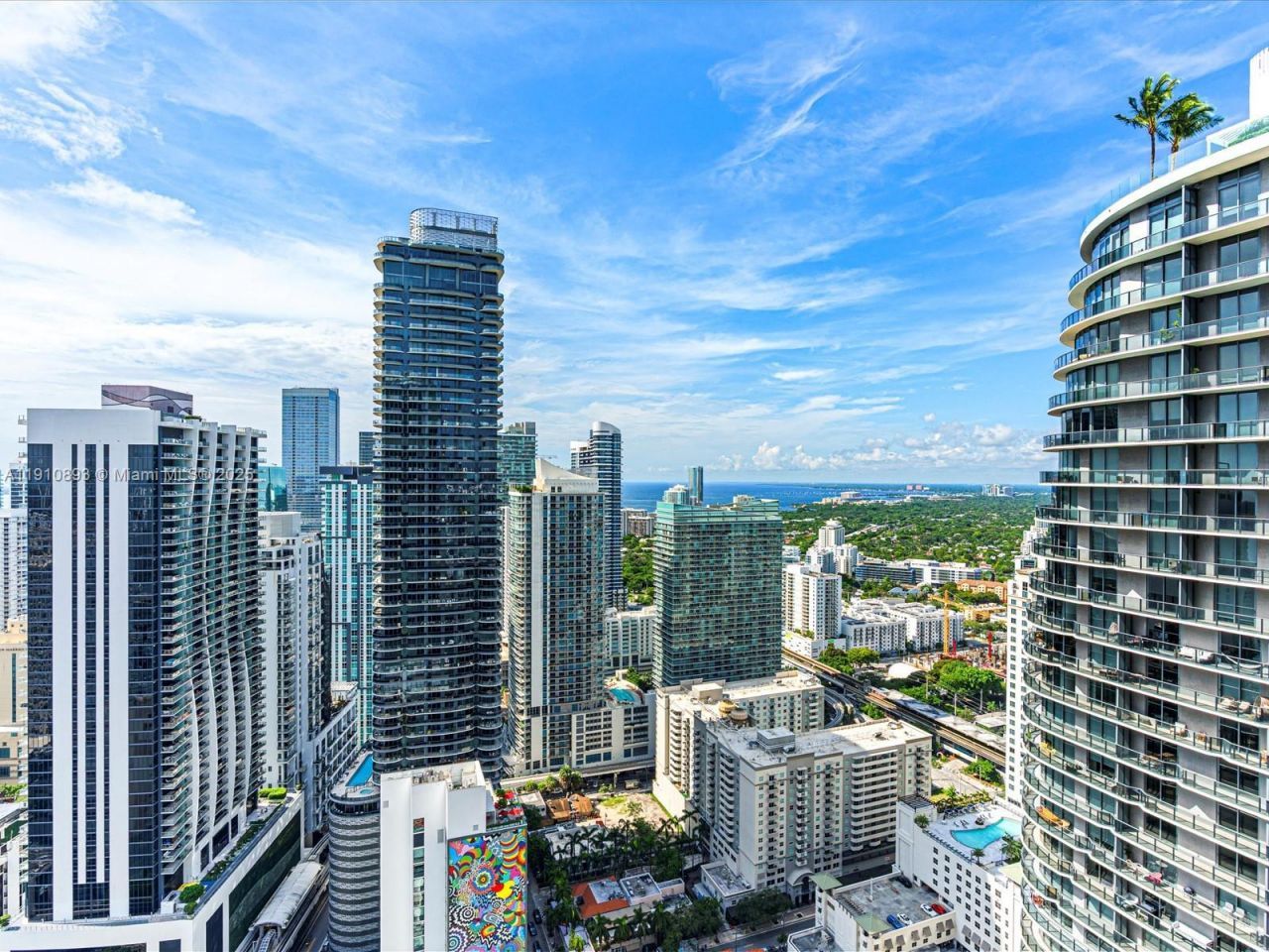 801 S Miami Ave, Unit 4402, Miami, FL 33130 Photo