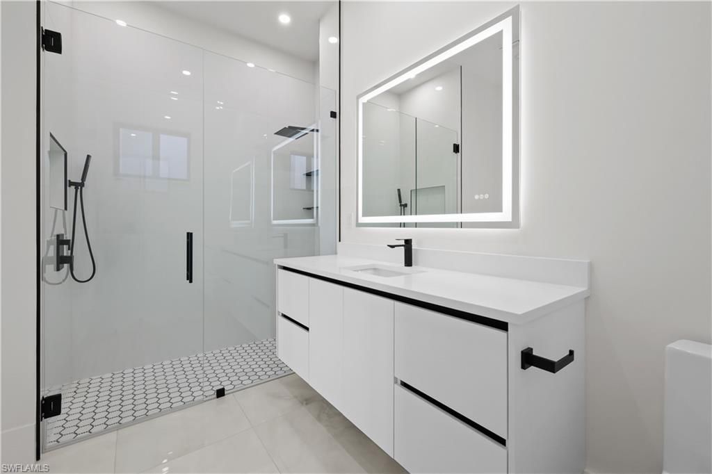 1118 Del Prado Blvd N, Cape Coral, FL 33909 Photo