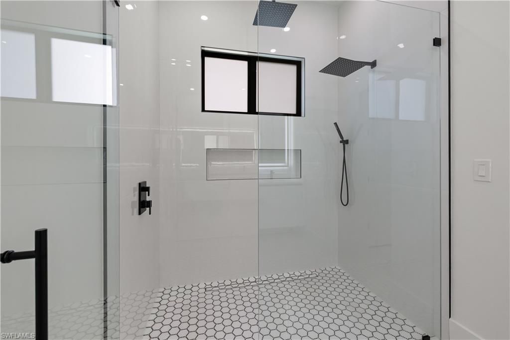 1118 Del Prado Blvd N, Cape Coral, FL 33909 Photo