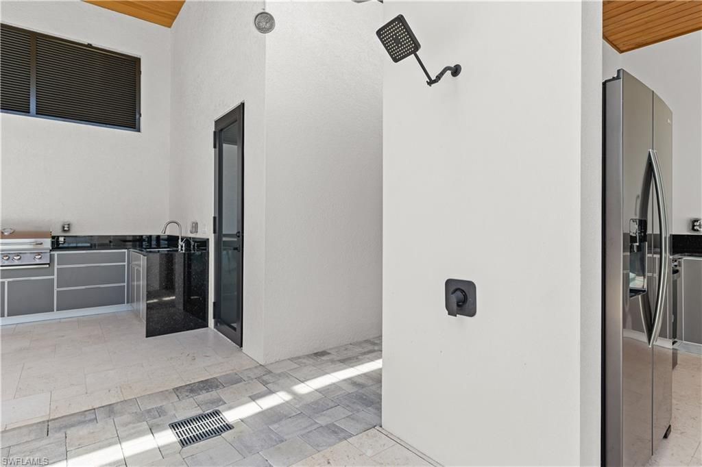 1118 Del Prado Blvd N, Cape Coral, FL 33909 Photo